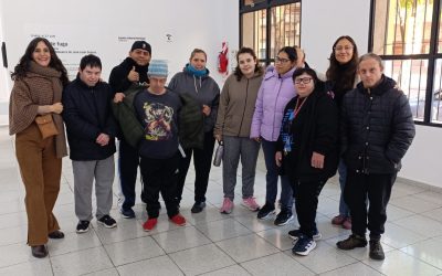 El Centro de Día visitó la muestra “Líneas de fuga. Arte y Resistencia”